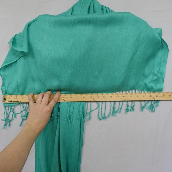NWT APT. 9 Wide Scarf Green Blue Wraps Shawl Ski Fringe Skiing Winter Warm Cozy - Picture 7 of 16